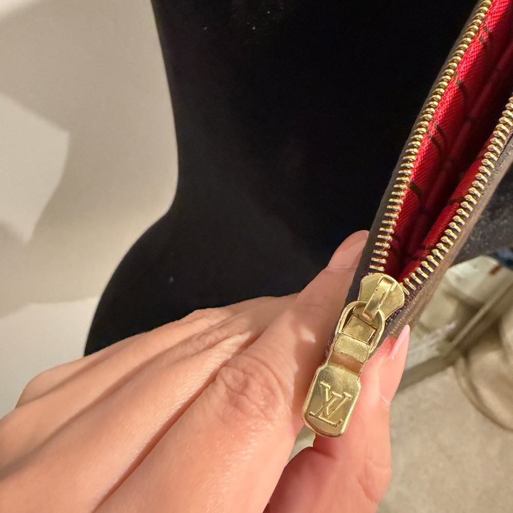 Louis Vuitton Brown Checkered  Pouch - Picture 5 of 6
